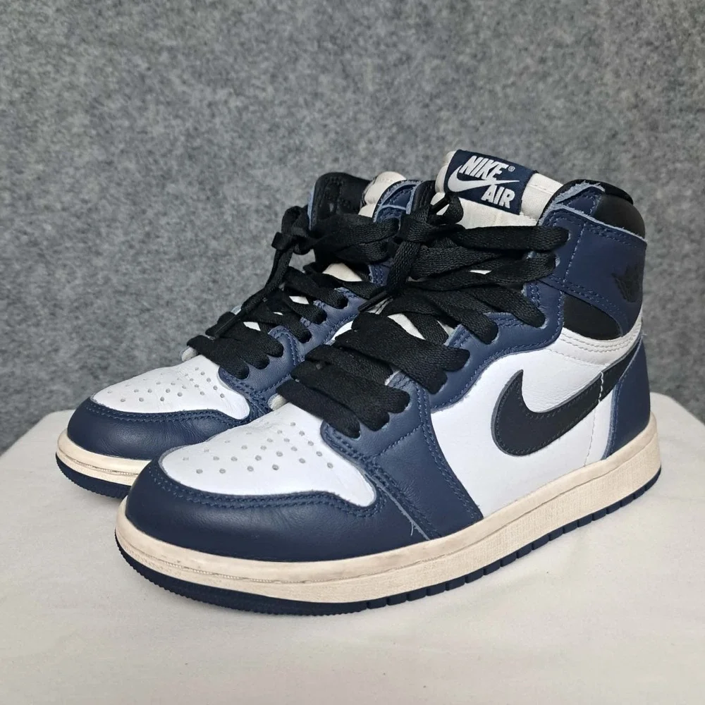 Jordan Kids High-Top Sneakers in Navy, White, Black